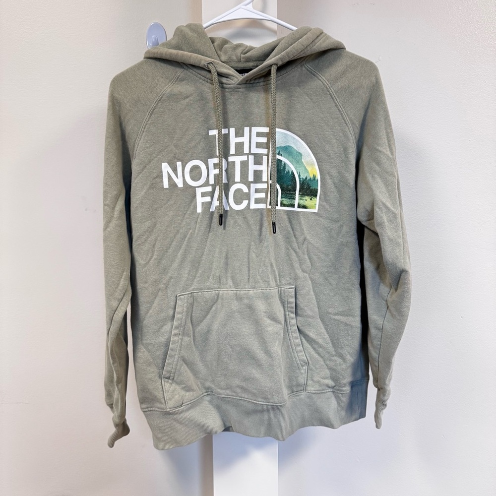 The North Face Women’s Yosemite Logo Hoodie